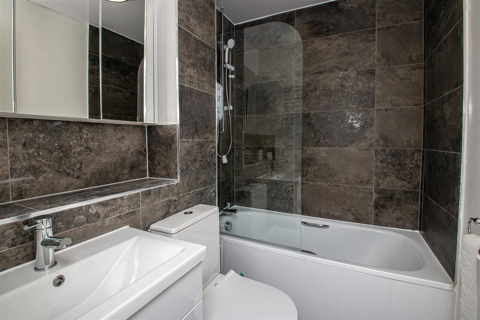 1 bed property in Pettingrew Close, Milton Keynes